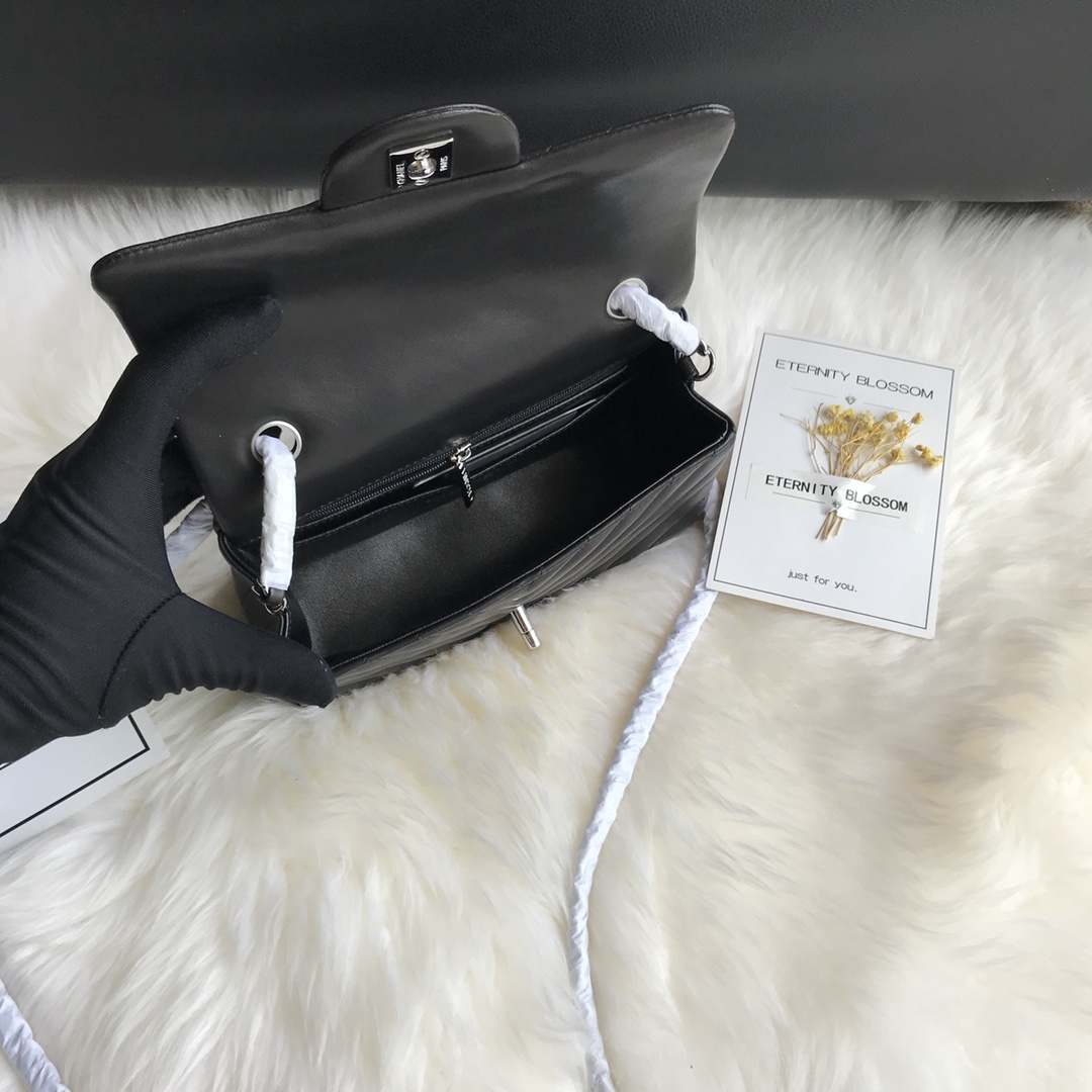 Small Classic Flap Lambskin Bag A01116 Black/Silver